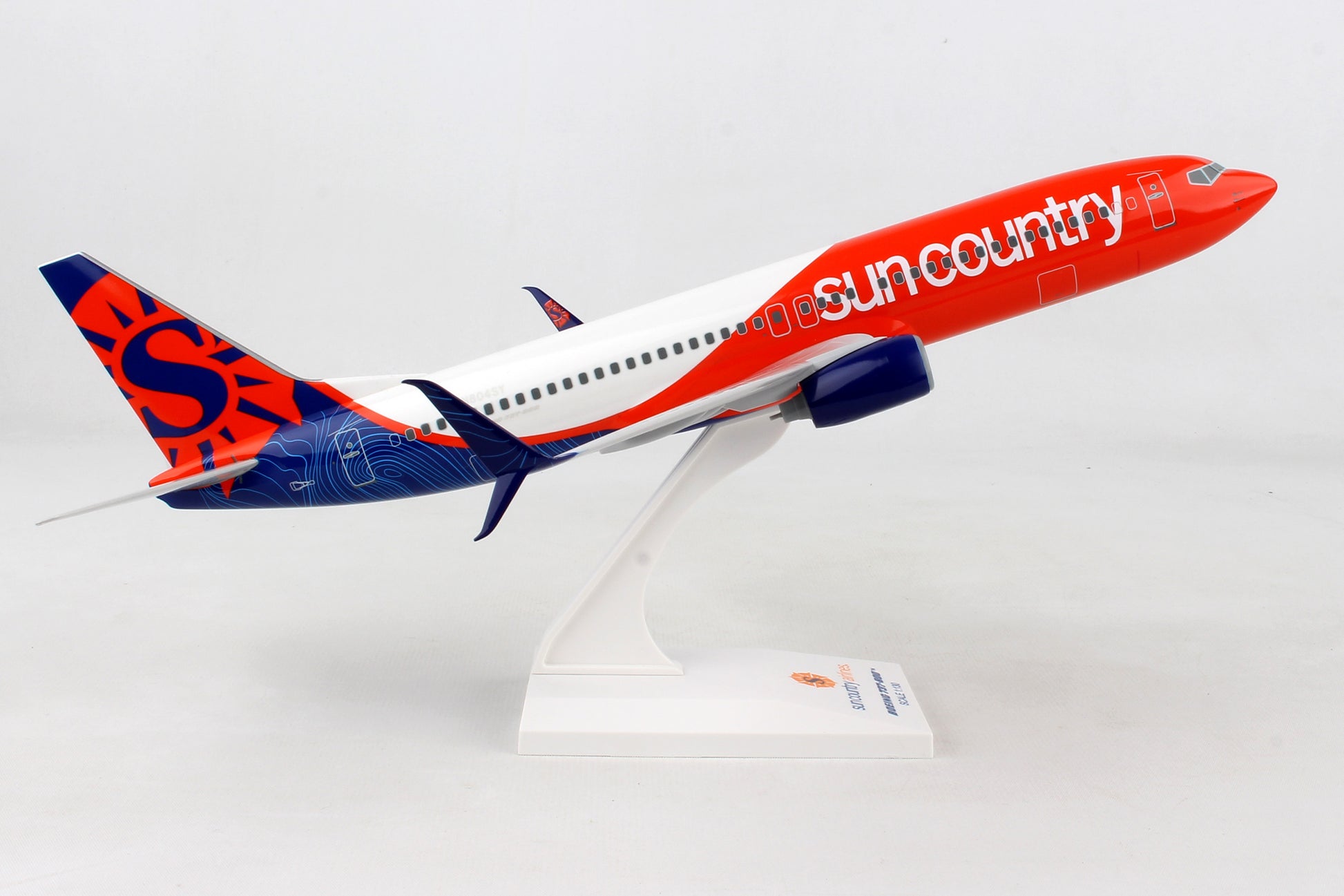 SKR1006 SKYMARKS SUN COUNTRY 737-800 1/130 NEW LIVERY - SkyMarks Models