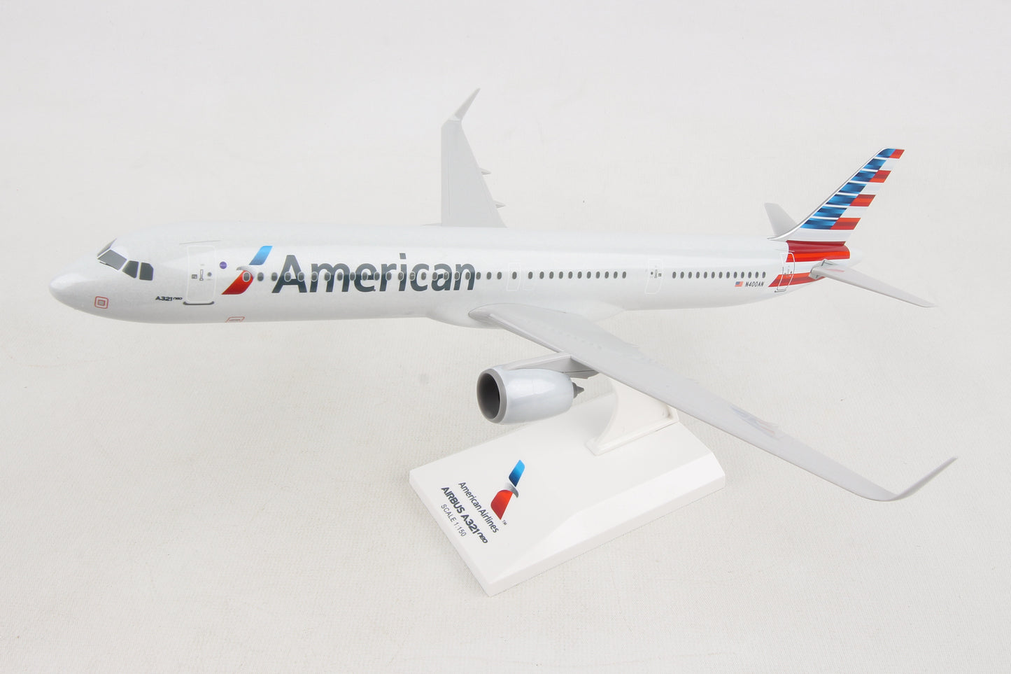 SKR1022 SKYMARKS AMERICAN A321NEO 1/150 - SkyMarks Models