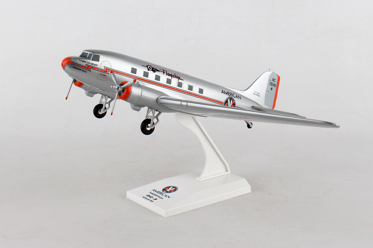 SKR539 SKYMARKS AMERICAN AIRLINES DC-3 1/80 W/GEAR FLAGSHIP TULSA