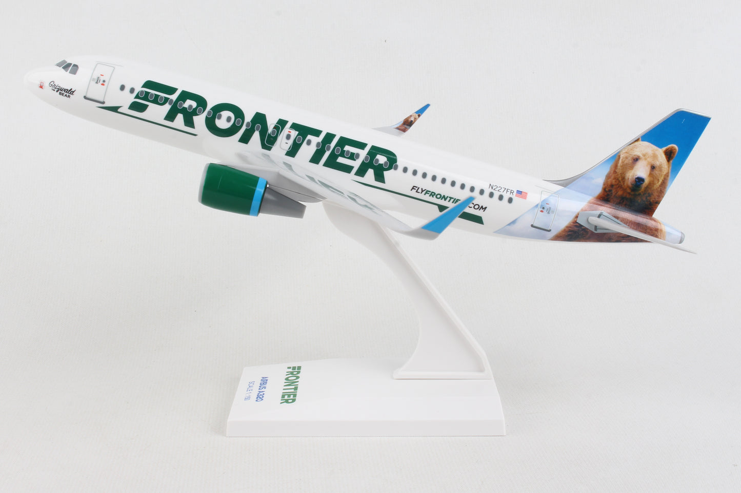 SKR806  SKYMARKS FRONTIER A320 1/150 W/SHARKLETS GRIZWALD THE BEAR